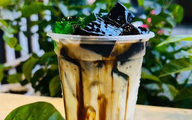 Tiệm Trà Hồng Hoa - Đường D2