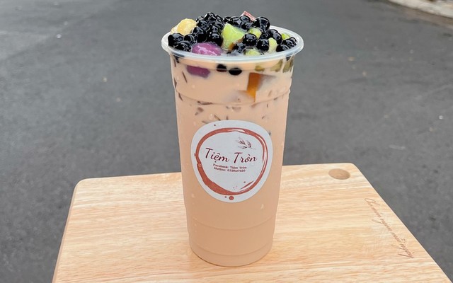 Tiệm Tròn - Trần Cao Vân