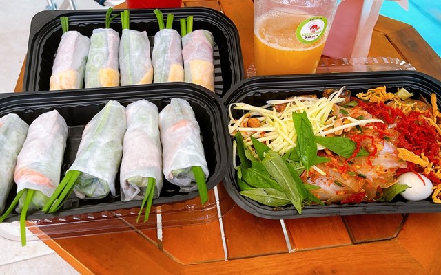Ăn Vặt Green Food - Bánh Tráng, Sinh Tố & Gỏii Cuốn - Trịnh Đình Trọng