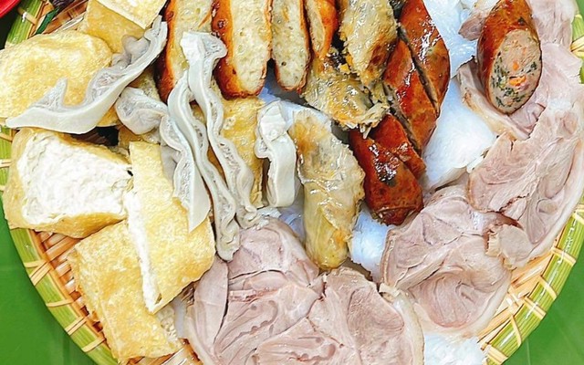 Mèo - Bún Đậu & Nem Nướng Nha Trang - Thái Hà