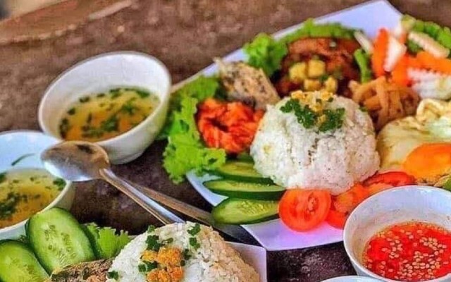 Tiệm Cốm Nâu - Cơm Sườn Mix