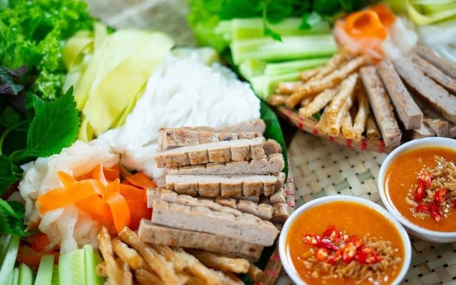 Nem Nướng Nha Trang - Còng