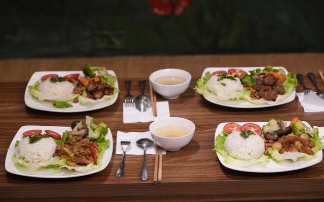 Minh Hoàng Food- Cơm văn phòng & Fastfood - Số 7 ngõ Hàng Bột