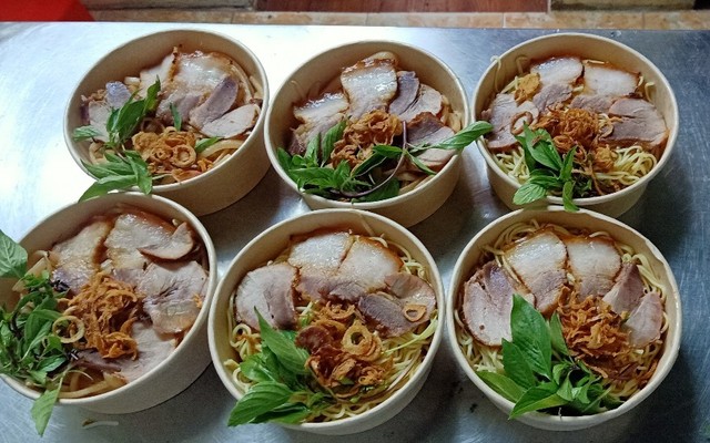Bếp Cô Hương - Mì Xíu & Cao Lầu - 36/1 Phạm Văn Nghị