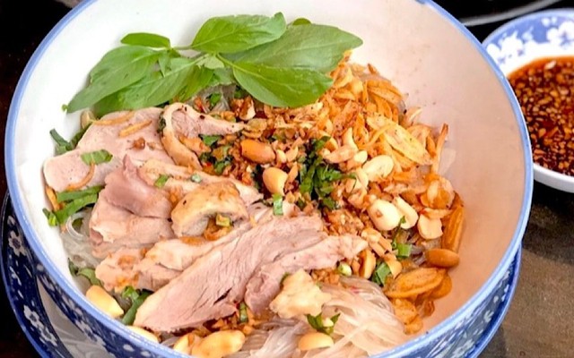 Phở Thắm - Bún, Miến, Mỳ Trộn & Ăn Vặt