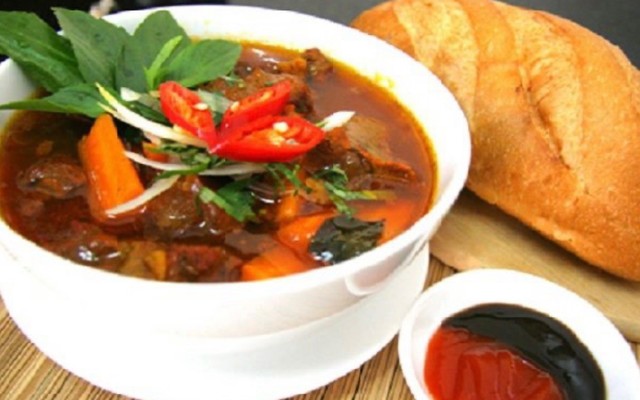 Bếp Cô Liên - Bò Kho & Gà tiềm - Nguyễn Văn Cừ
