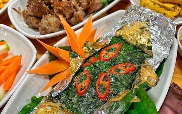 Lẩu Ly Ti - Chuyên Lẩu Cua, Chả Ốc & Gà Nướng Lu - Ngõ 240 Tân Mai