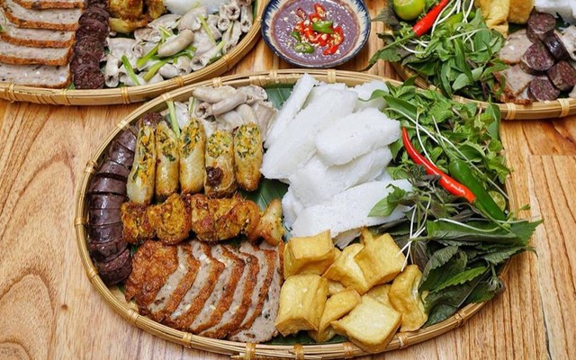 Cô Tuyết - Phở & Bún Đậu Mẹt - 48 Ngũ Nhạc