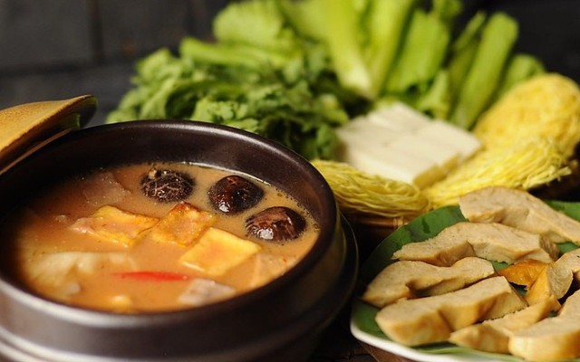 Lẩu Bố Già - Lẩu Và Pizza - Quang Trung
