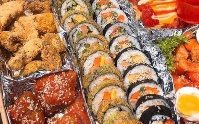 3 Con Mèo - Kimbap  - 119/6/42 Hoàng Hoa Thám