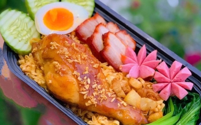 Bếp Nhà Bo - Mì Trộn & Trà Trái Cây - Bông Sao 