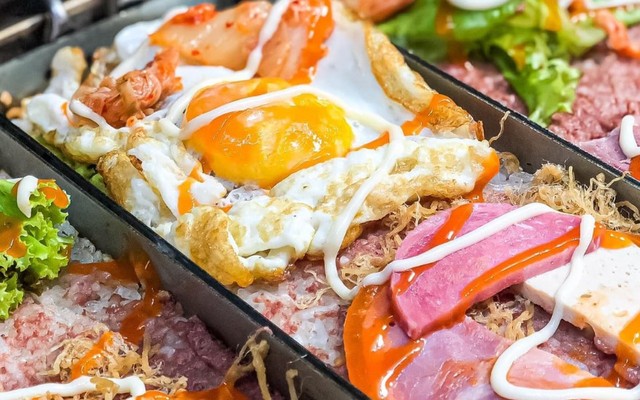 Cơm Cháy Kẹp HongKong- 02 Phạm Văn Nghị