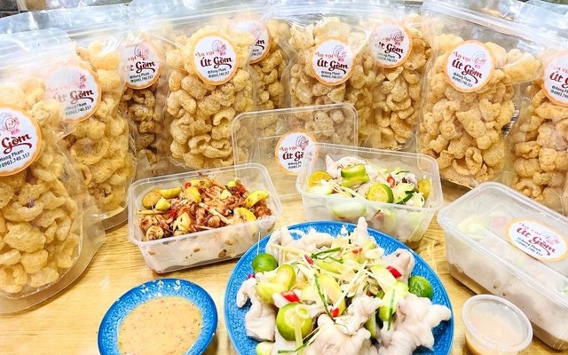 ĂN VẶT ÚT GÒM - Chân Gà Sả Tắc - 80/15 Đường Số 8