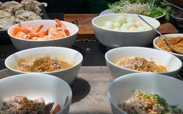 Hủ Tiếu Sườn Hà Trọc - 207C Nguyễn Xí