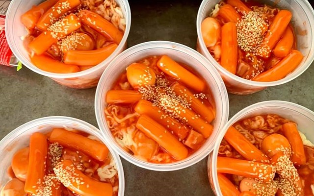 Young You - Cà Phê Và Bánh Mì - Phan Chu Trinh