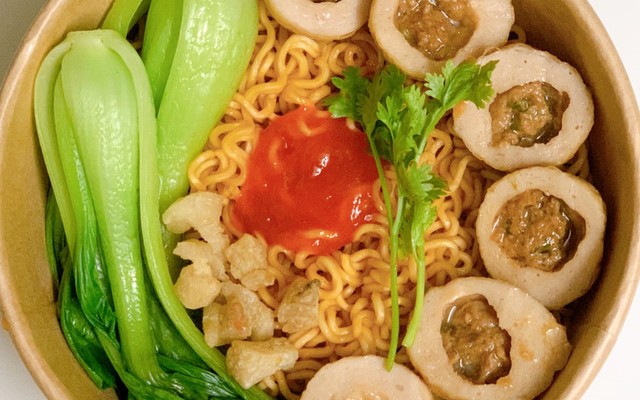 Mì Homie - Mì Trộn Trứng Nướng Lòng Đào - Trần Bá Giao