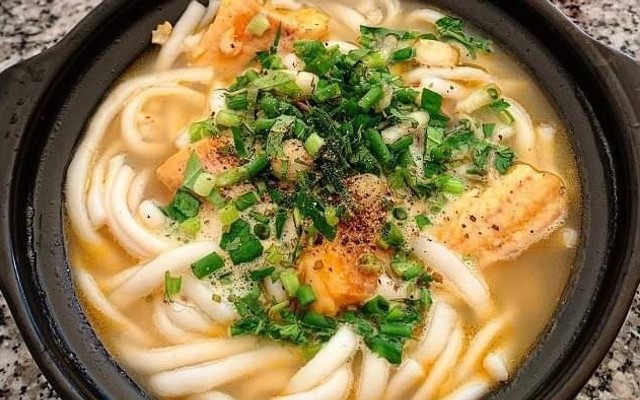 Phú Lộc - Bánh Canh - 233 Lê Văn Quới