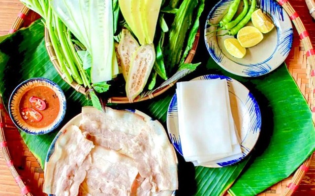 Bún Mắm Nêm Mệ Lan - Bánh Tráng Cuốn Thịt Heo Đặc Sản Đà Nẵng - Nơ Trang Long