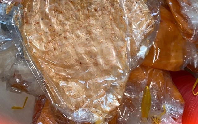 Bánh Bông Lan Trứng Muối Nhà L.Huong