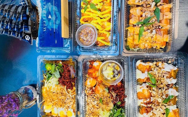 Ăn Vặt Phan Thị - Bánh Tráng Trộn, Cuộn & Nem Nướng