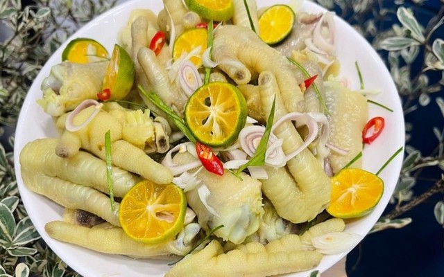 Ăn Vặt & Chân Gà Sả Tắc - Bình Lợi 