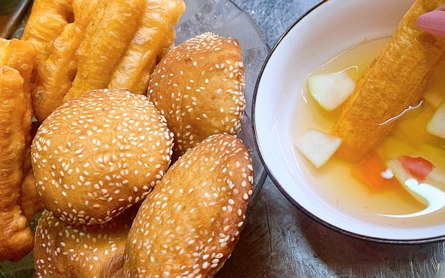 Quẩy Nóng Bà Liên Phố Cổ - Hàng Giấy