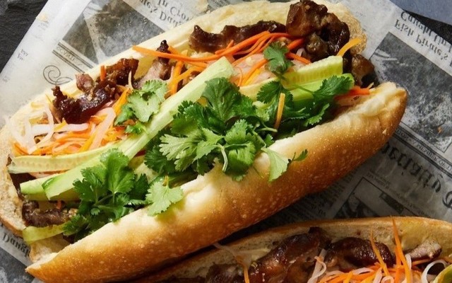 Bánh Mì Bò Xào Nhung Béo