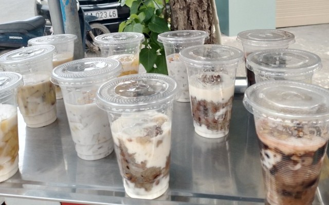 Cô Ba Sài Gòn - Chè - Tân Cảng