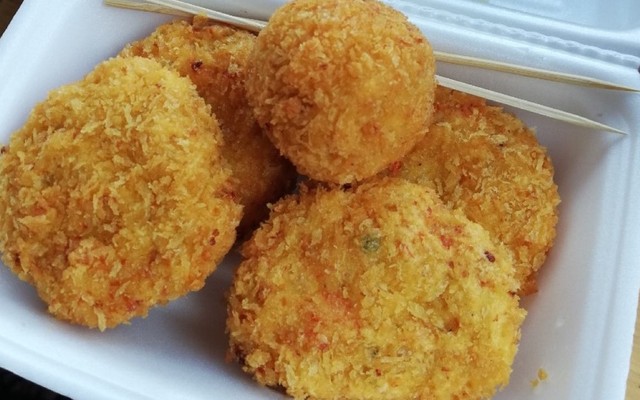 Tiệm Bánh Gà Anh Cả - Mạc Thiên Tích