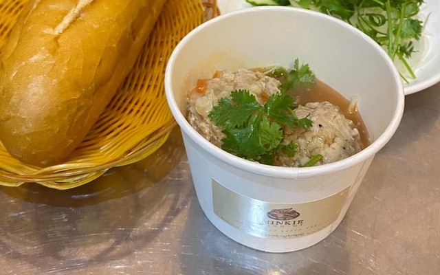 Bánh Mì Minkie - Bánh Mì Xíu Mại - Khu Phố 2