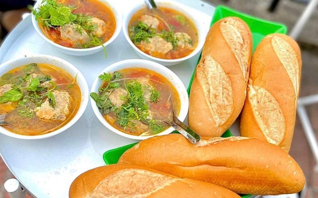 Tiệm Cà Phê Nhỏ - Hồ An Biên