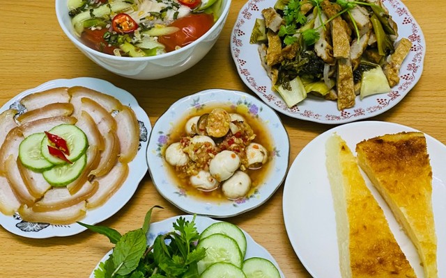 Bếp Cô Thuỷ - Cơm Trưa, Thực Phẩm Chế Biến & Ăn Vặt - Phạm Ngũ Lão