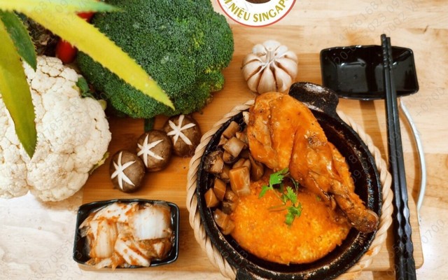 Cơm Niêu Lo Bi - Cơm Cháy Kẹp Hàn Quốc - 48 Ngô Gia Tự