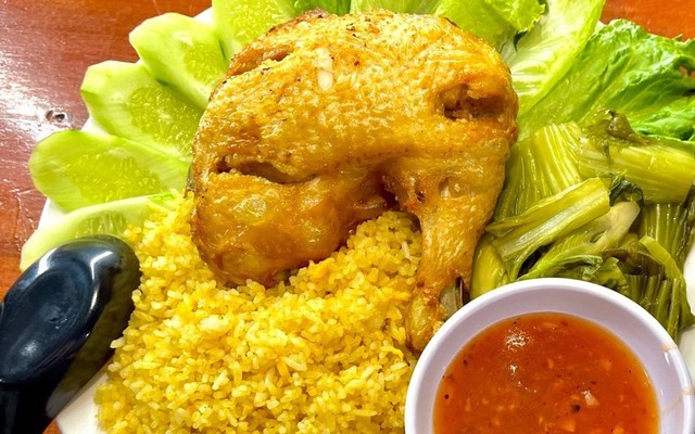 Cơm Gà Anh Dũng - Cơm Gà Xối Mỡ, Cơm Rang & Cơm Văn Phòng - 27 Đường Đê Nông Lâm