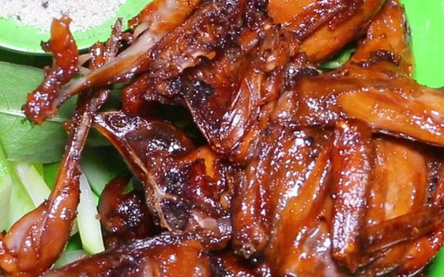Chị Ngân - Cá Viên Chiên Nước Mắm & Cút Chiên Bơ - Bùi Văn Ba