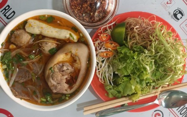 Bún Bò Huế Ngã 3 - Trần Triệu Luật
