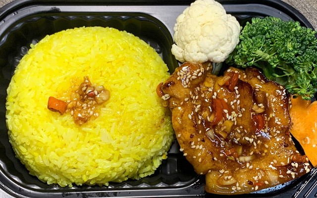 Bếp Nhà Mai - Đồ Ăn - Hoàng Đạo Thành