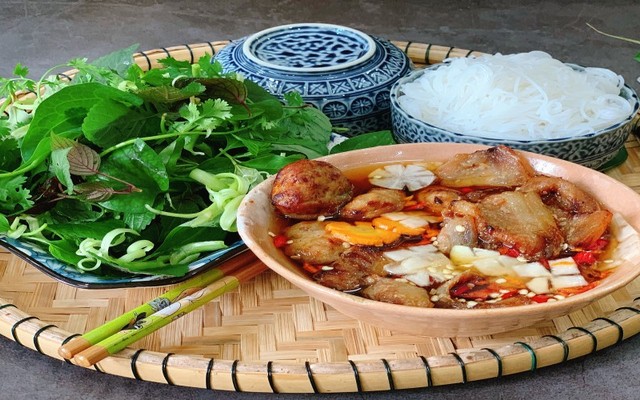 Kim Liên - Bún Chả & Bún Nem - Chu Huy Mân
