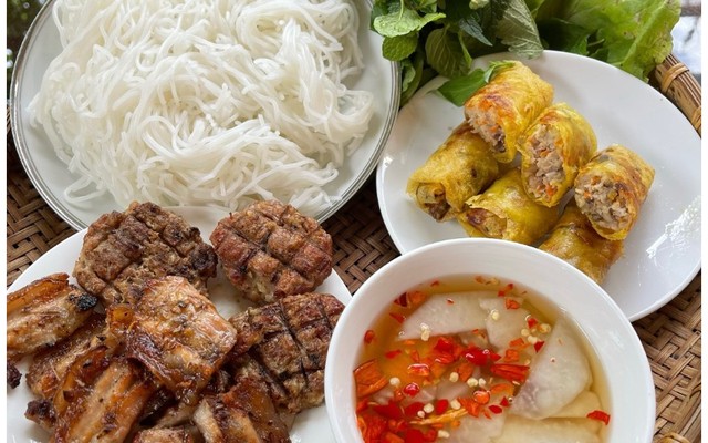 Bún Chả Nem Rán 1994 - Nam Kỳ Khởi Nghĩa