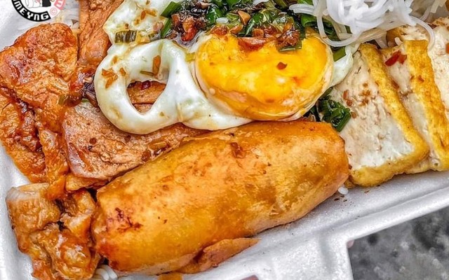 A Hảo - Bún Xì Dầu & Bún Thịt Nướng - 27 Đường 13