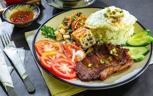 Phê - Bánh Canh & Cơm Tấm - Phan Huy Ích