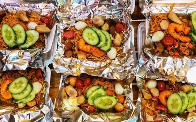 Imdomie - Mì Trộn Đặc Biệt & Bánh Mì - C10 Thành Công