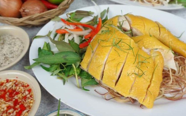 Gà Ta Tam Kỳ - Cơm, Miếng & Bún - Thanh Đa