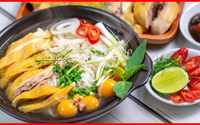 Tiến Thủy - Cơm Rang, Phở Bò Gà & Cơm Văn Phòng - Nguyễn Khang