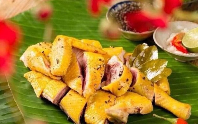 Gà Ủ Muối 47 - Cơm Gà & Phở Cuốn