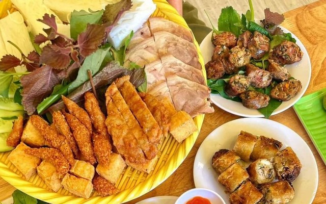 Hồng Hà Quán - Bún Đậu Mắm Tôm Hà Nội - Âu Dương Lân