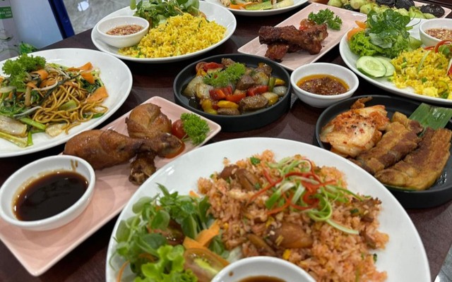 Tuyệt Đỉnh Cơm Rang - Cư Xá Phú Lâm D