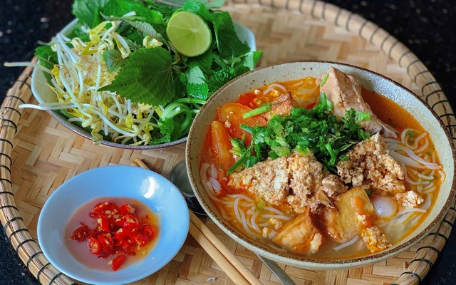 Thiên Ân - Bún Riêu Cua Đồng Sóc Trăng - Trương Phước Phan