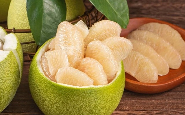 Bưởi Ép Thi Thi - 99 Thân Nhân Trung