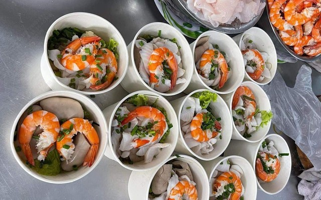 Hủ Tiếu Mì Chú Sè - Hoàng Diệu